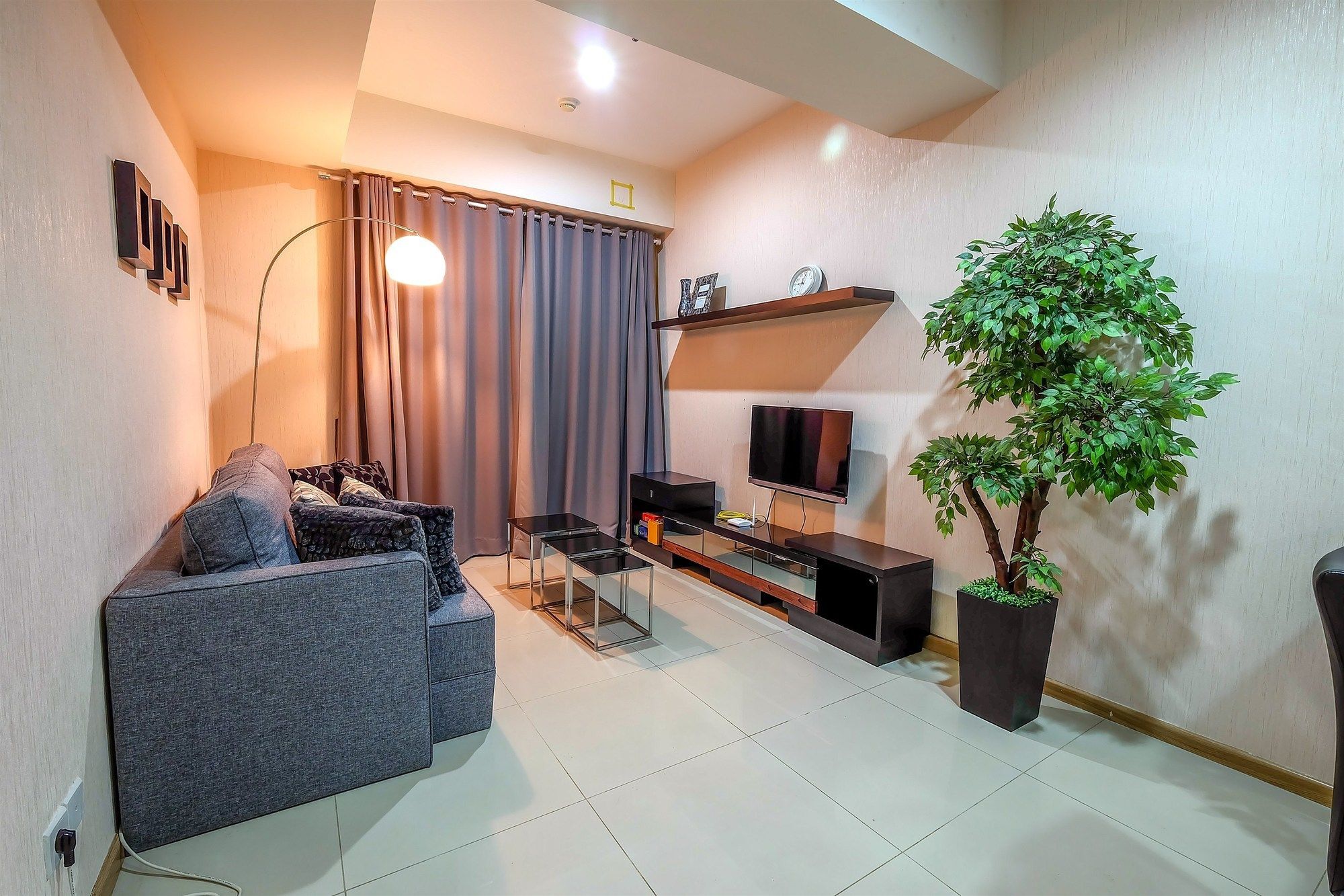 1 Bedroom Apartment Casa Grande Residence By Travelio จาการ์ตา ภายนอก รูปภาพ